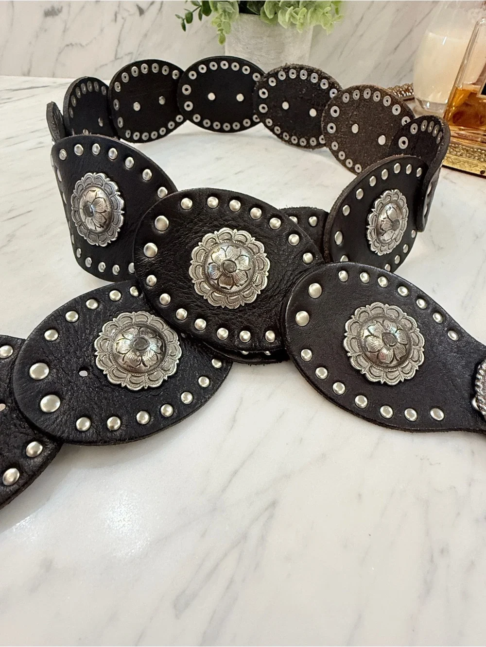 Vintage 90s Fossil Black Leather Concho Belt – Heavy Western Boho – Size Medium